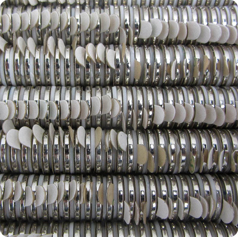 multiple stacks of adhesive magnets