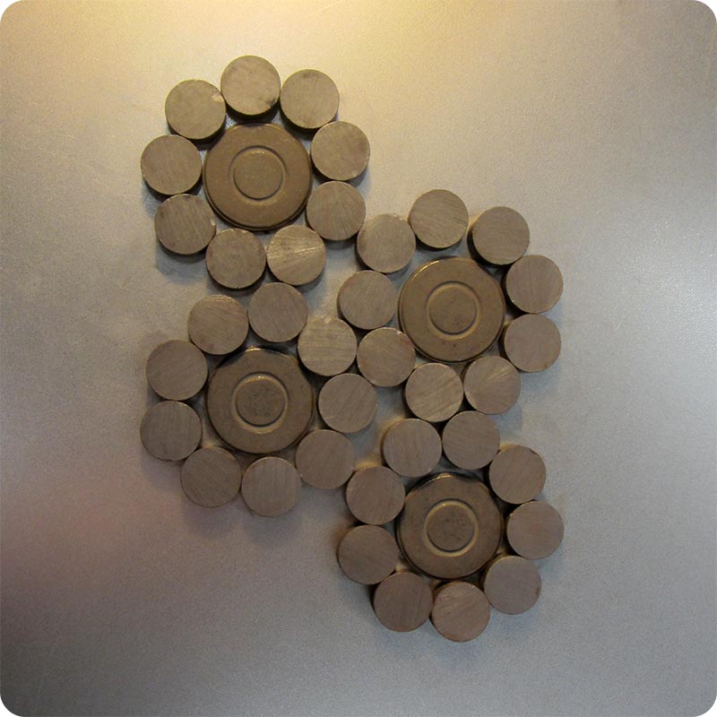 assorted sizes of round magnets